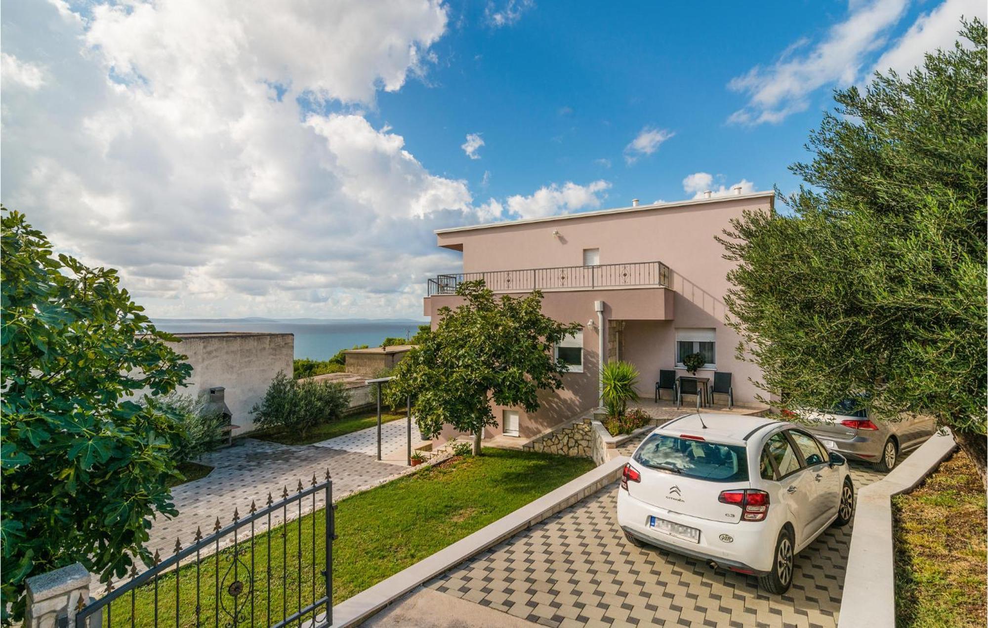 Nice Apartment In Mali Rat With Wifi Sumpetar Dış mekan fotoğraf