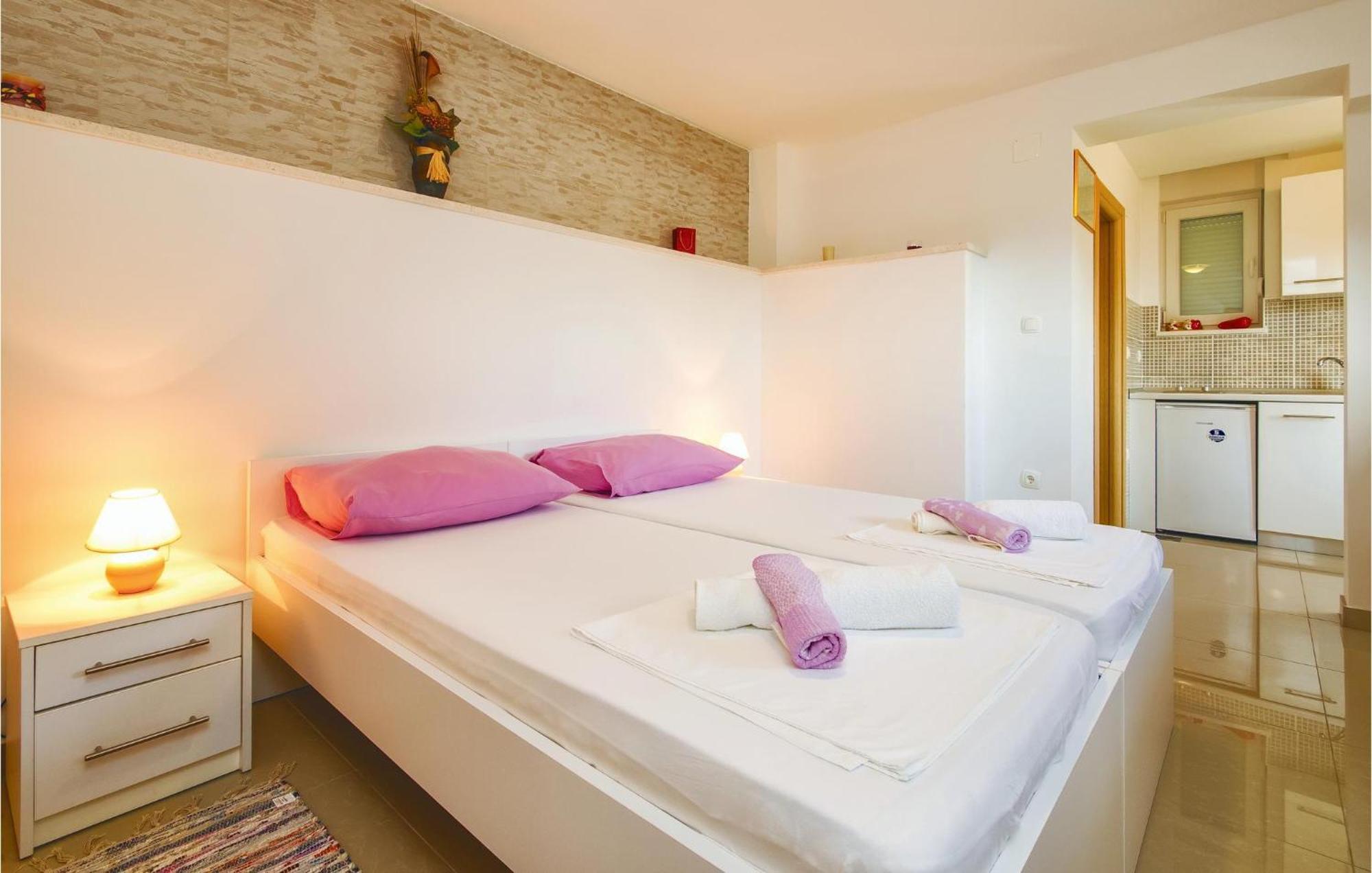 Nice Apartment In Mali Rat With Wifi Sumpetar Dış mekan fotoğraf