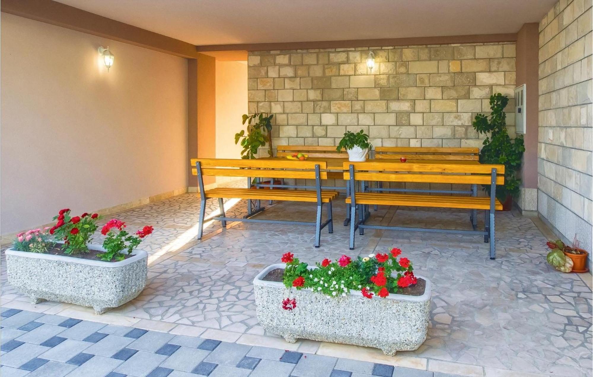 Nice Apartment In Mali Rat With Wifi Sumpetar Dış mekan fotoğraf