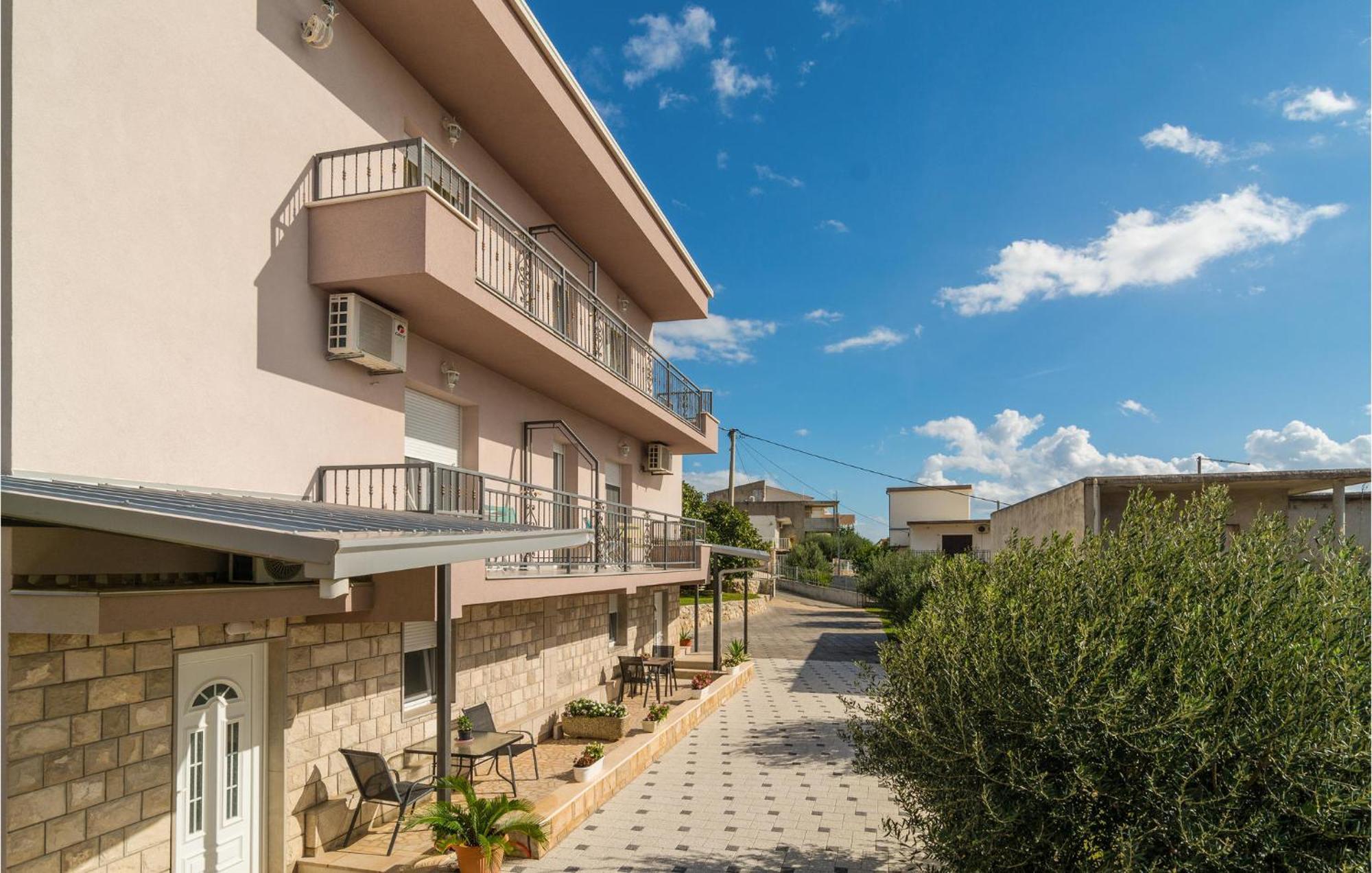 Nice Apartment In Mali Rat With Wifi Sumpetar Dış mekan fotoğraf